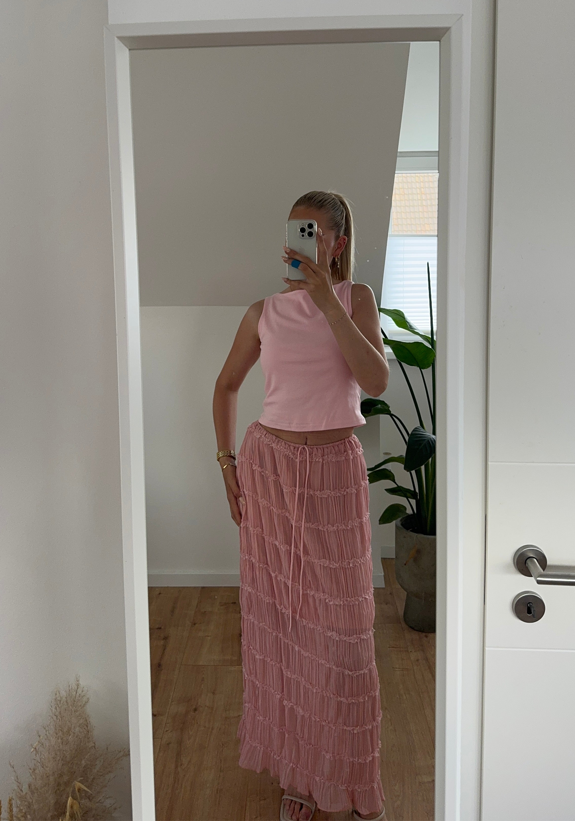 Rock Pinky